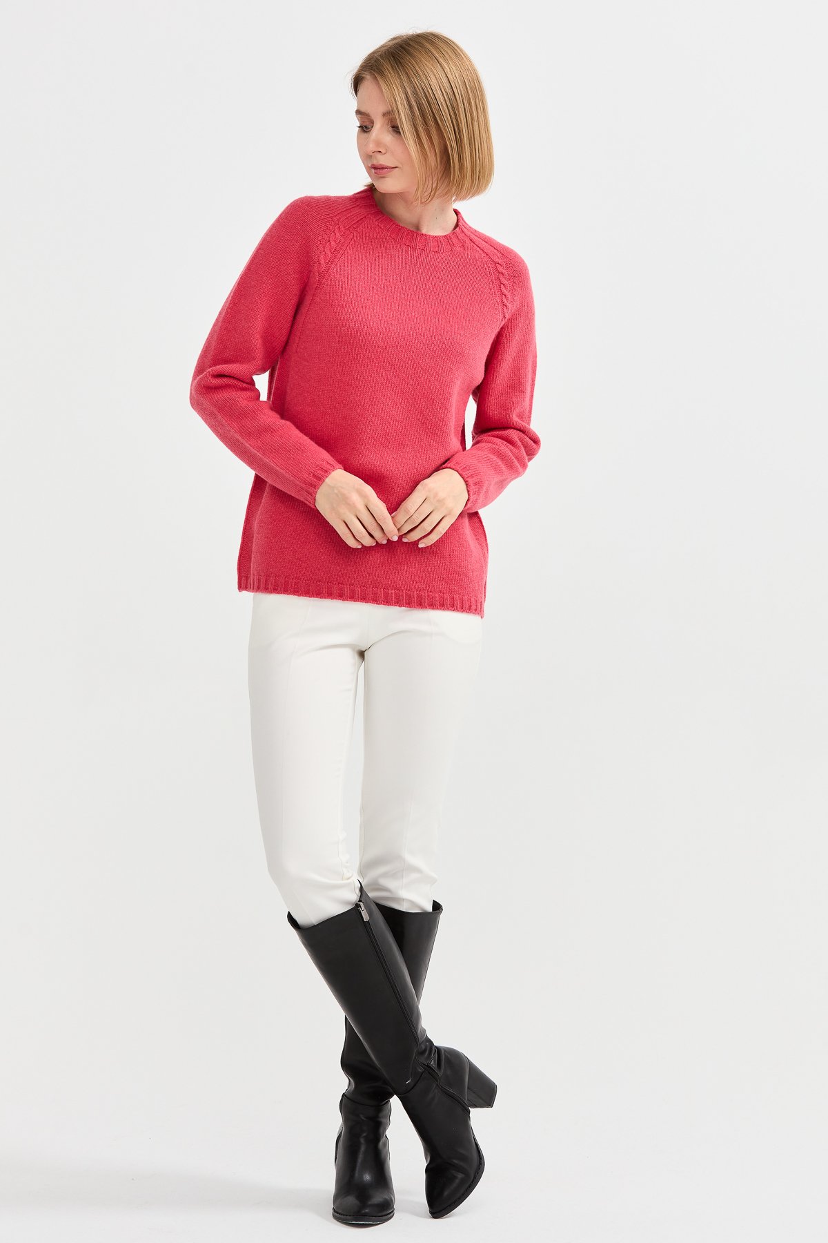 22096Kadın Sıfır Yaka Omzu Saç Örgülü Yün Kazak Y.S.Pembe