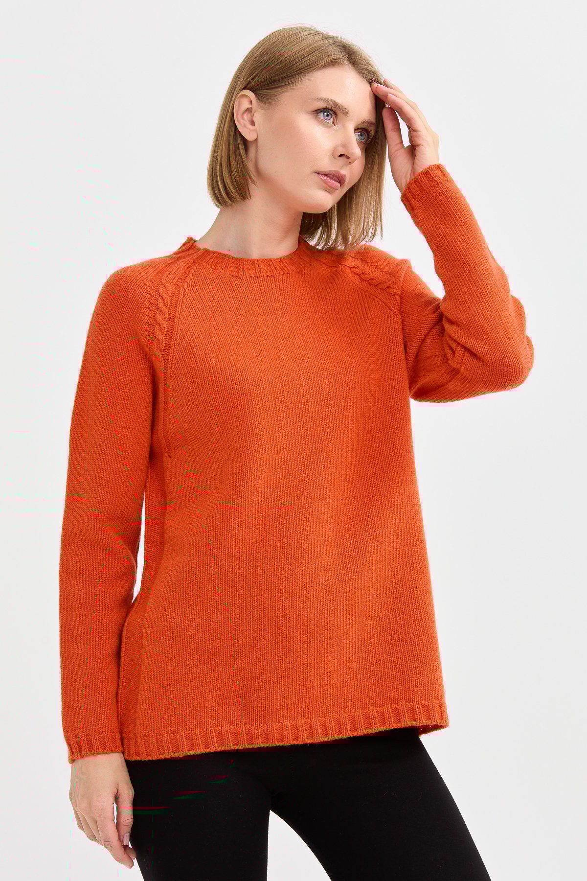 22096Kadın Sıfır Yaka Omzu Saç Örgülü Yün Kazak Portakal