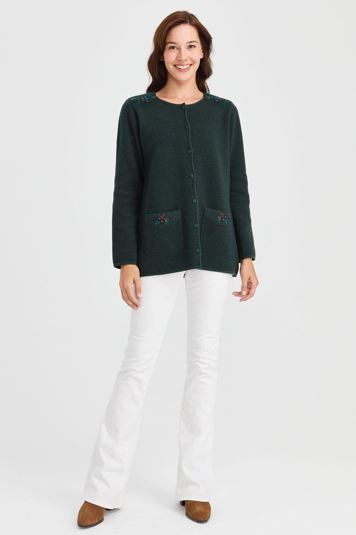 23008Женская шерстяная куртка с круглым вырезом, плечами и карманами из фетра с вышивкой