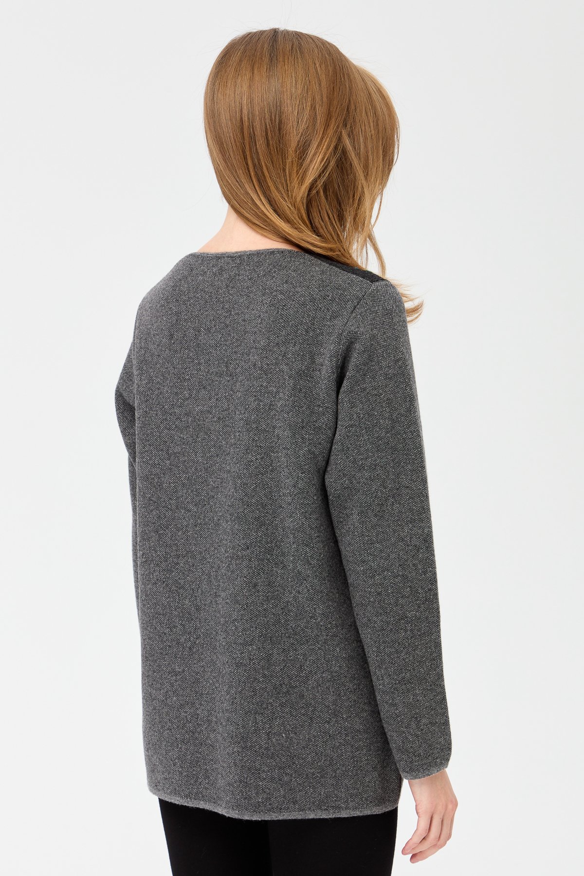 23008Женская шерстяная куртка с круглым вырезом, плечами и карманами из фетра с вышивкой