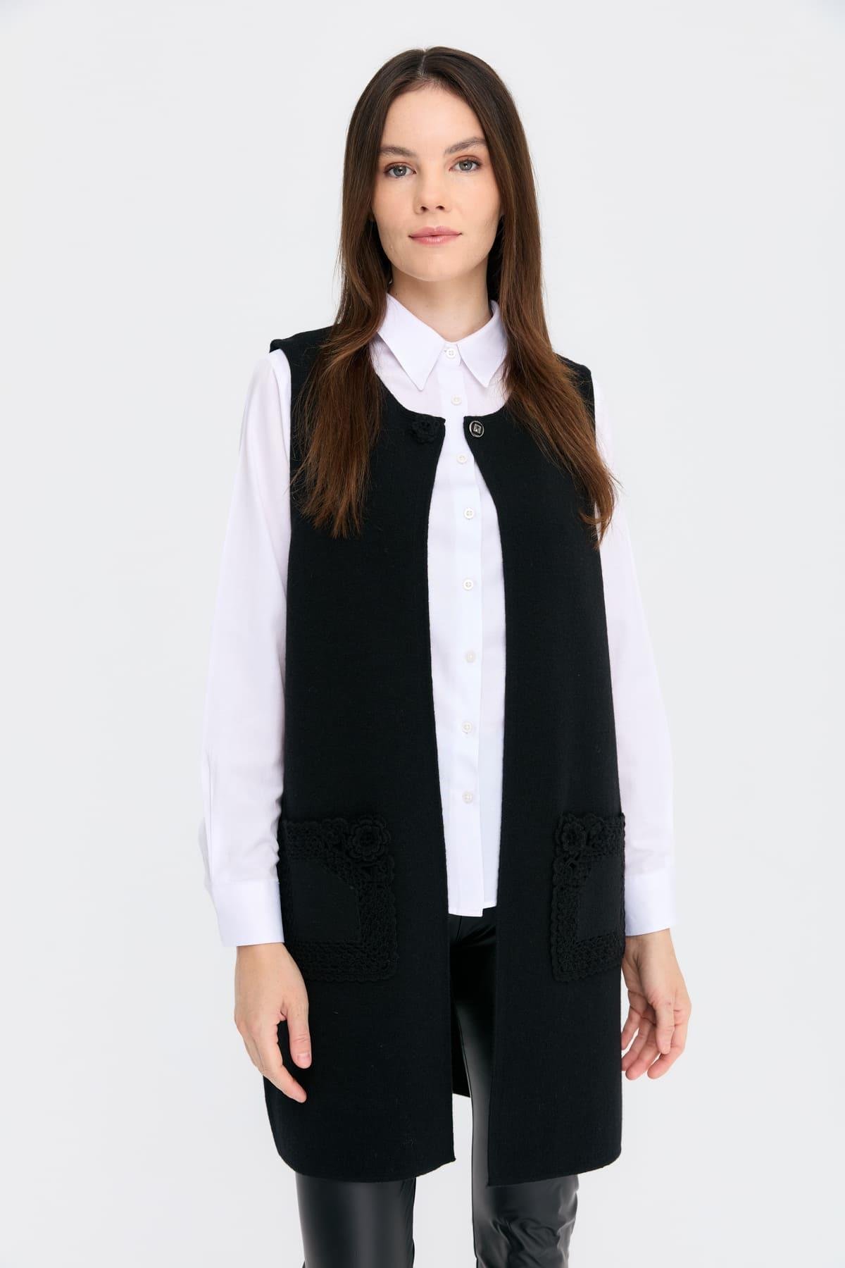 24016Kadın Sıfır Yaka Önü Açık Uzun Yün Yelek Siyah