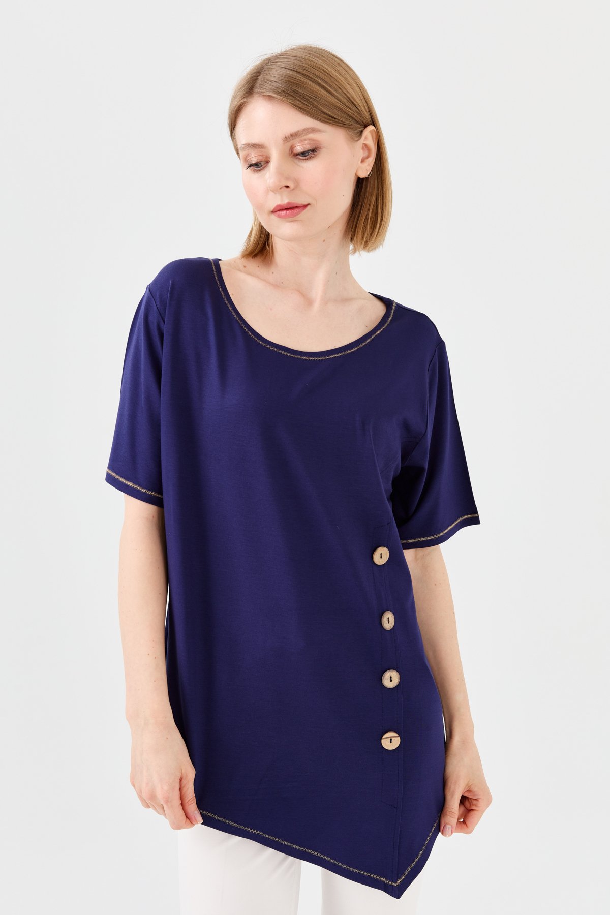 23783Kadın Sıfır Yaka Önü Ahşap Düğmeli Penye T-shirt Lacivert