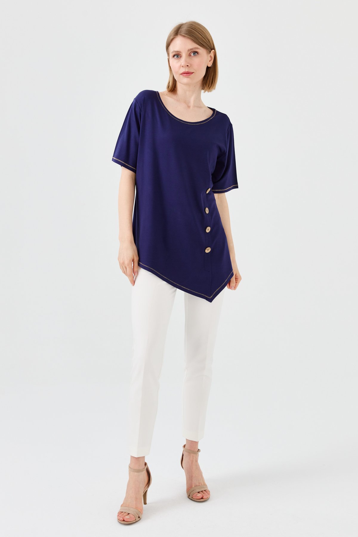 23783Kadın Sıfır Yaka Önü Ahşap Düğmeli Penye T-shirt Lacivert