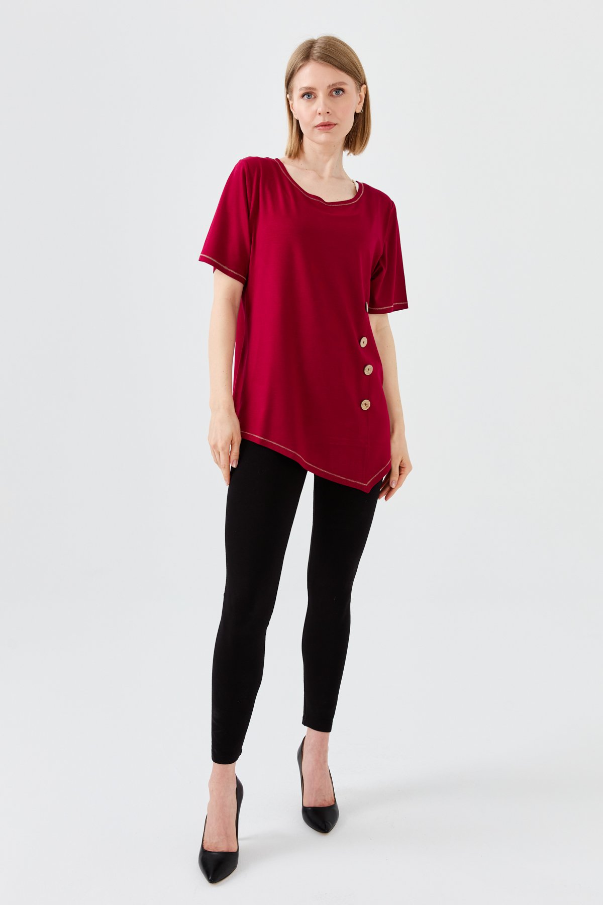 23783Kadın Sıfır Yaka Önü Ahşap Düğmeli Penye T-shirt Bordo