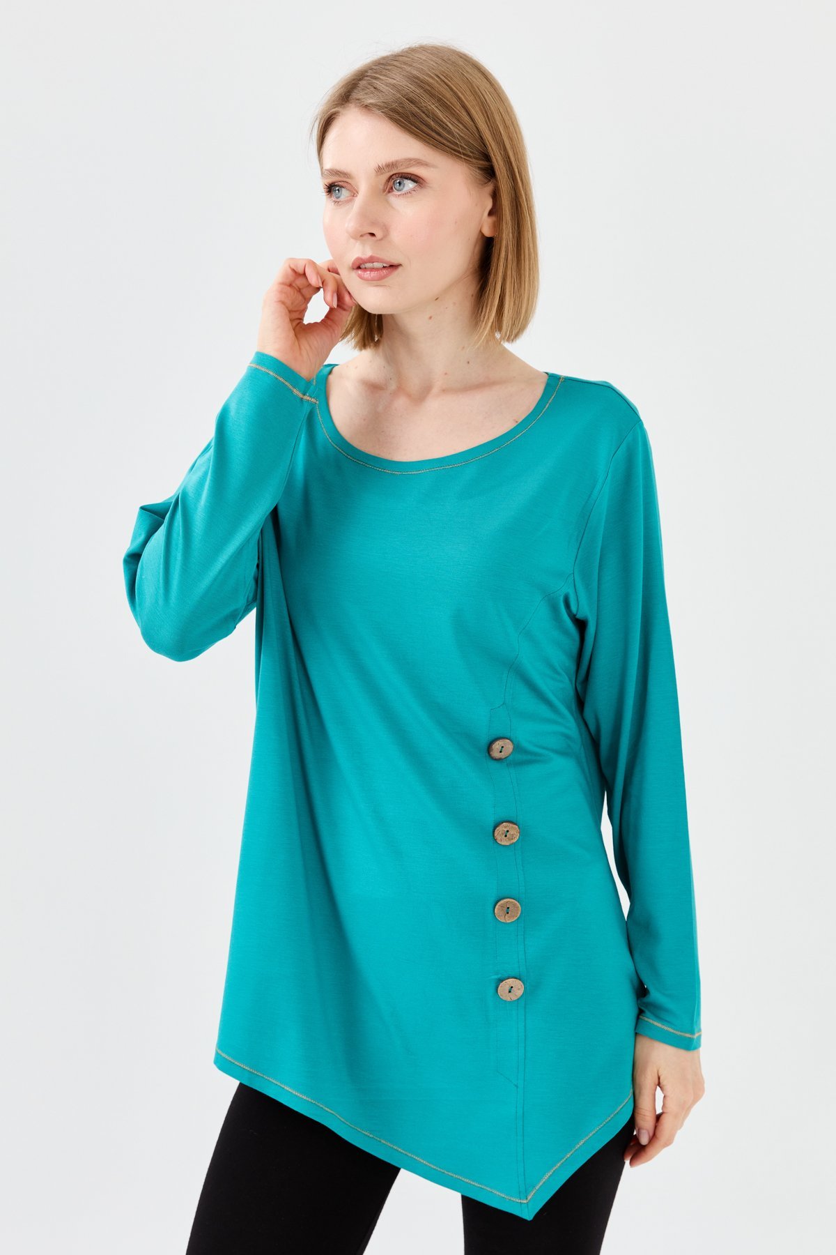23784Kadın Sıfır Yaka Önü Ahşap Düğmeli Penye Bluz Yeşil