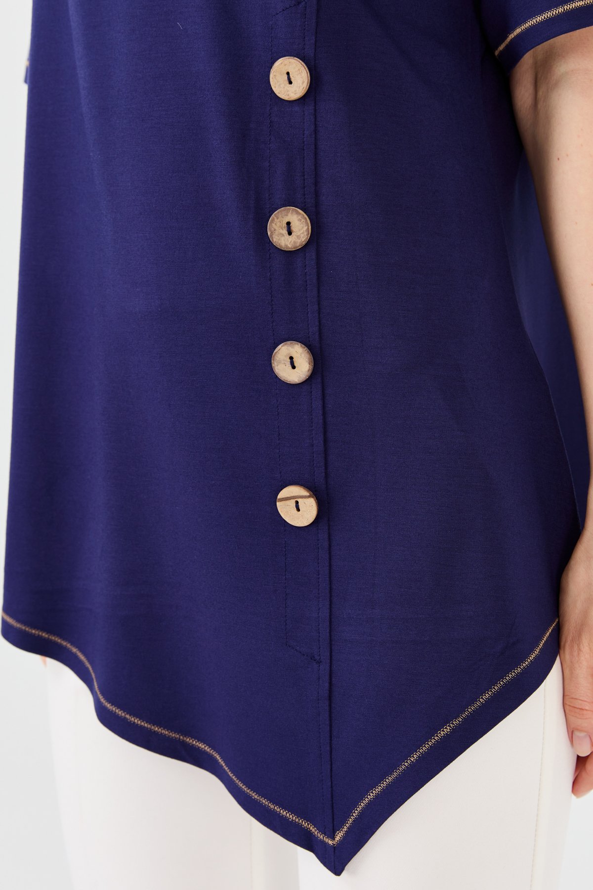 23783Kadın Sıfır Yaka Önü Ahşap Düğmeli Penye T-shirt Lacivert