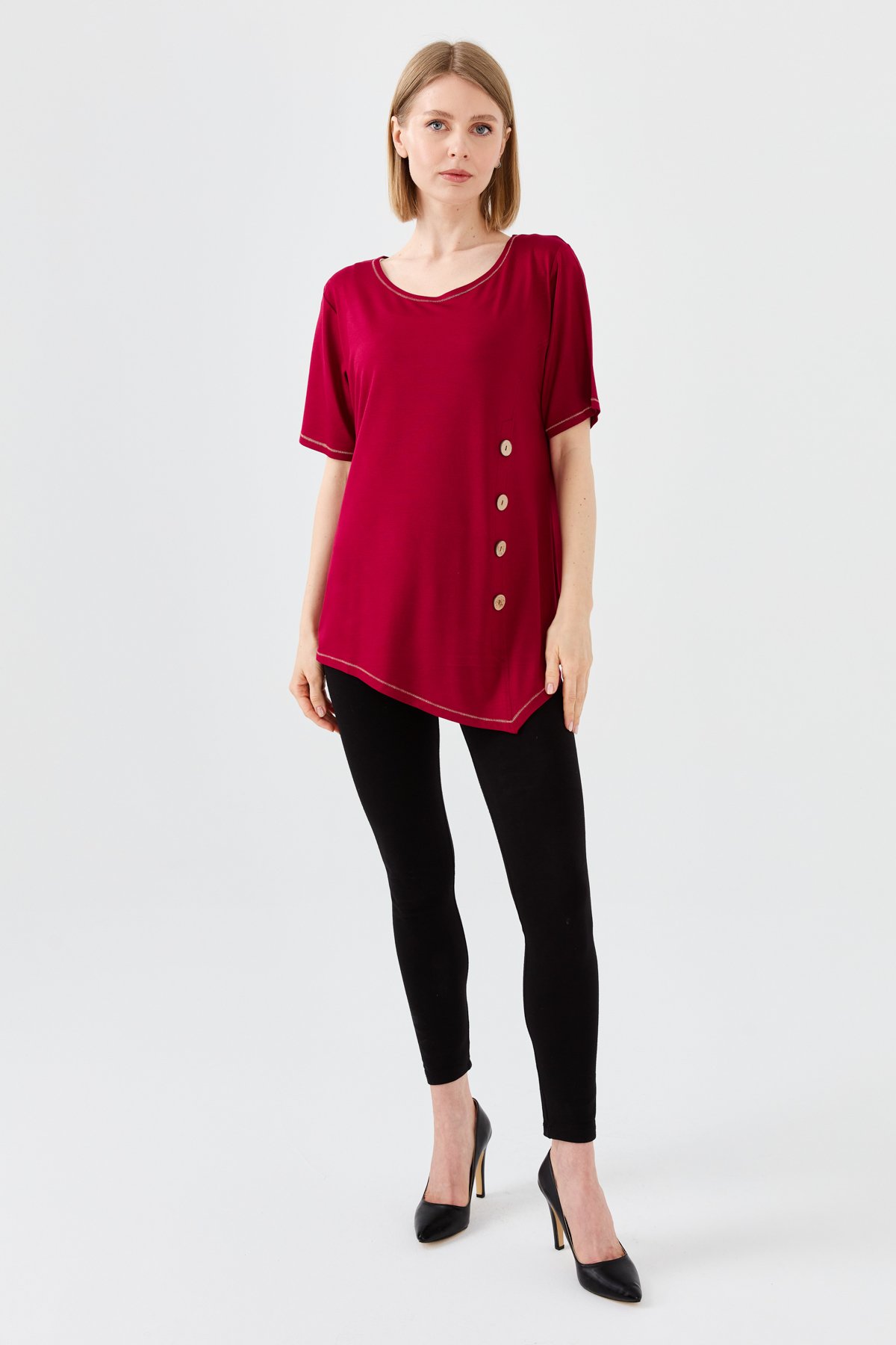 23783Kadın Sıfır Yaka Önü Ahşap Düğmeli Penye T-shirt Bordo