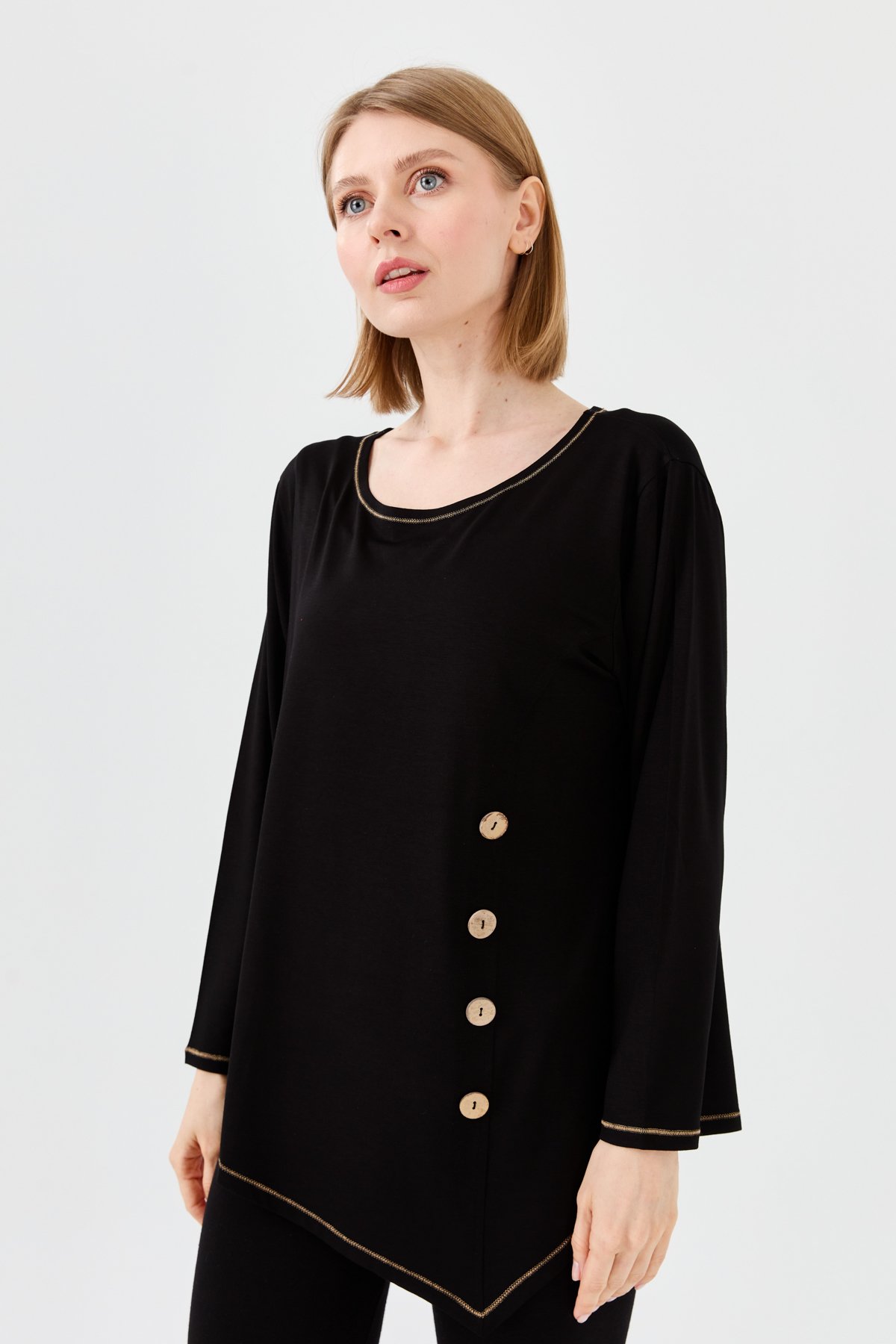 23784Kadın Sıfır Yaka Önü Ahşap Düğmeli Penye Bluz Siyah