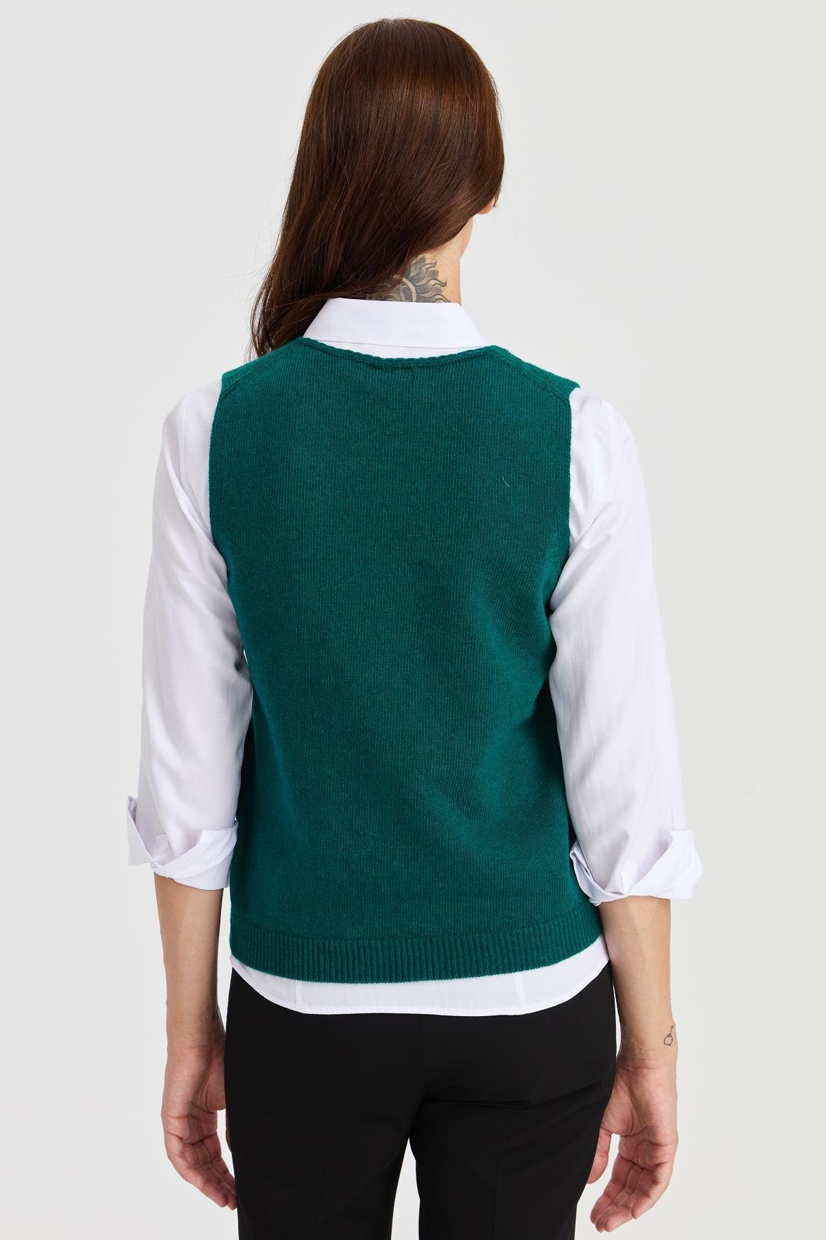 23160Kadın Sıfır Yaka Önü Baklava Linksli Yün Süveter K.Ö.başı