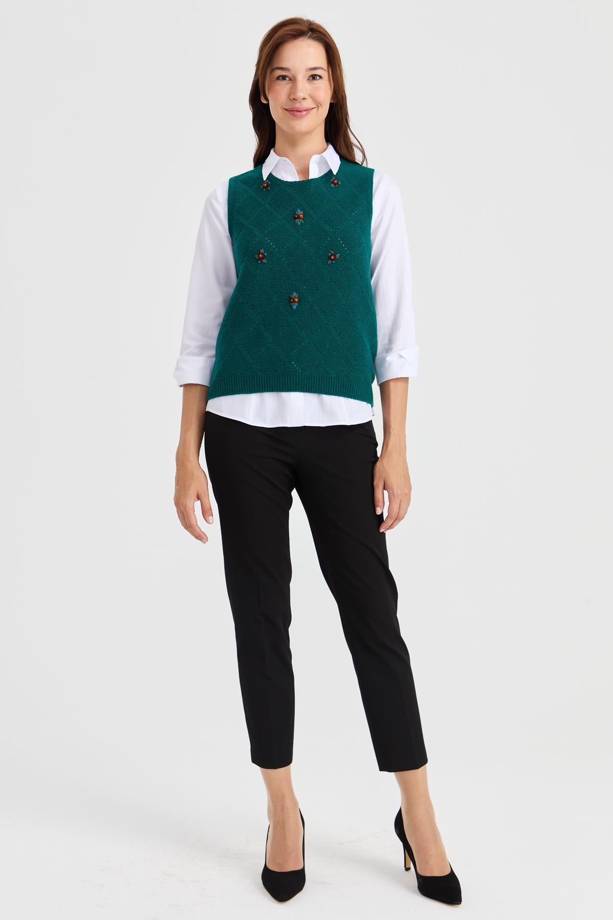 23160Kadın Sıfır Yaka Önü Baklava Linksli Yün Süveter K.Ö.başı