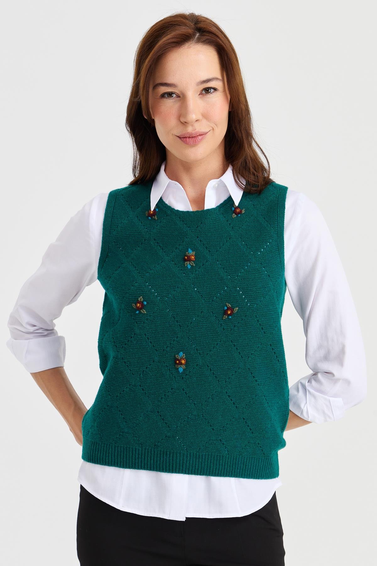 23160Kadın Sıfır Yaka Önü Baklava Linksli Yün Süveter K.Ö.başı