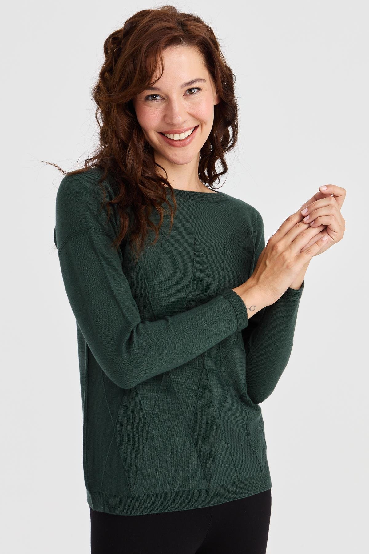 23155Kadın Sıfır Yaka Önü Baklava Örgü Kazak Yeşil