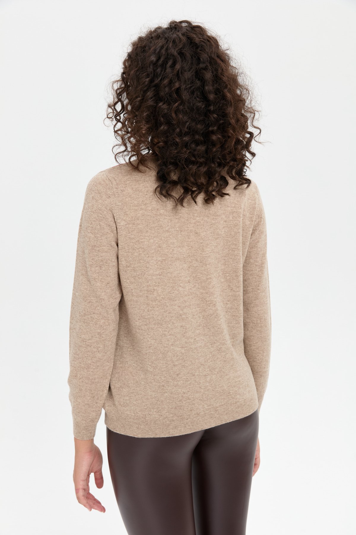 24039Kadın Sıfır Yaka Önü Baklavalı Yün Hırka K.Bej