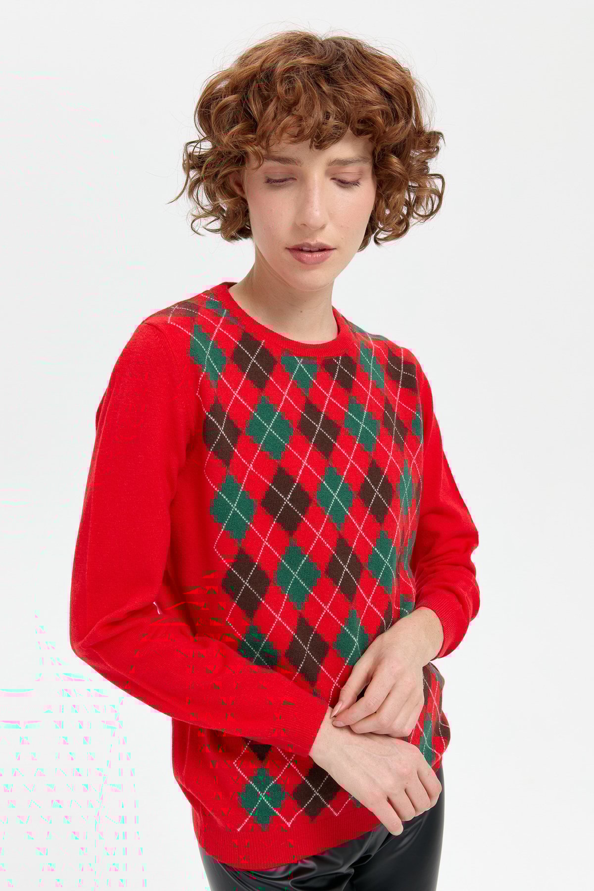 24035Kadın Sıfır Yaka Önü Baklavalı Yün Kazak Mercan