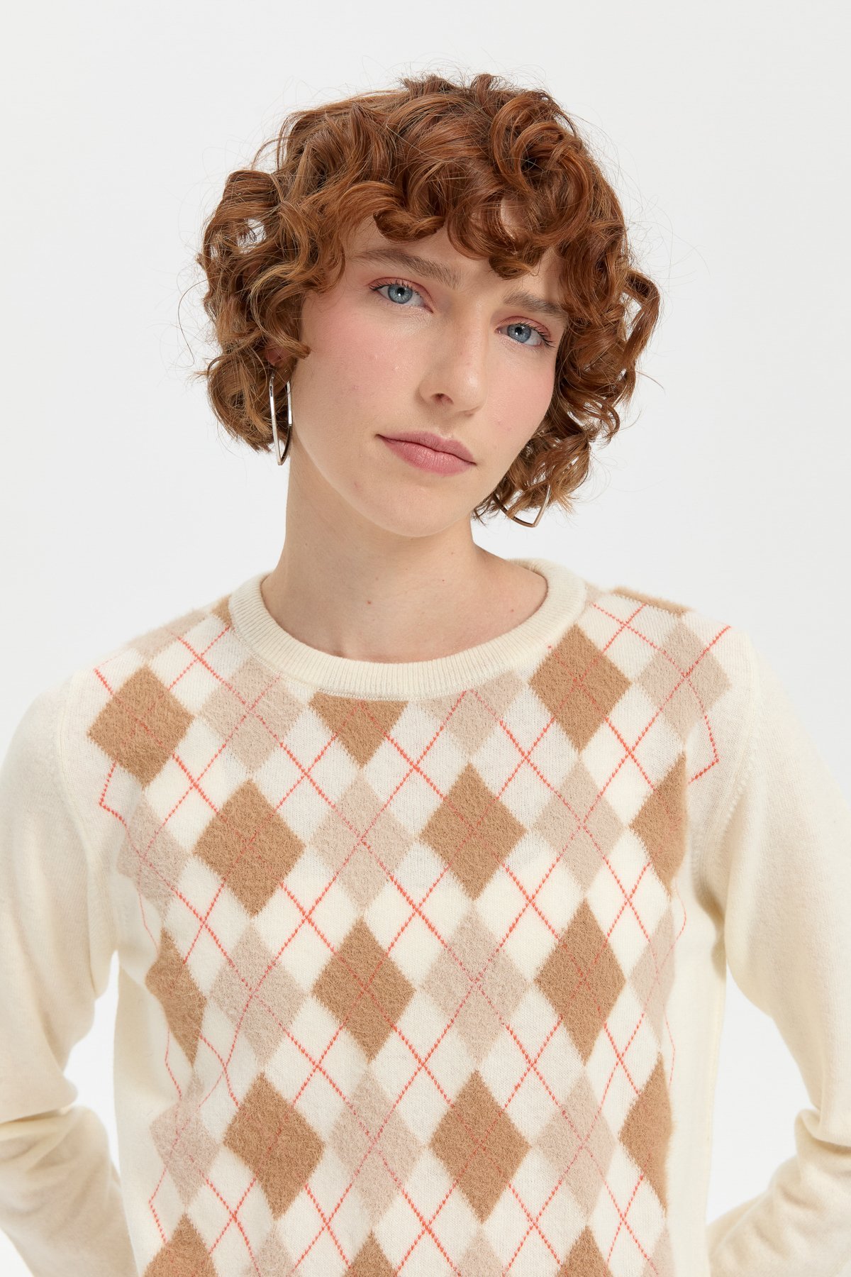 24035Kadın Sıfır Yaka Önü Baklavalı Yün Kazak Kemik