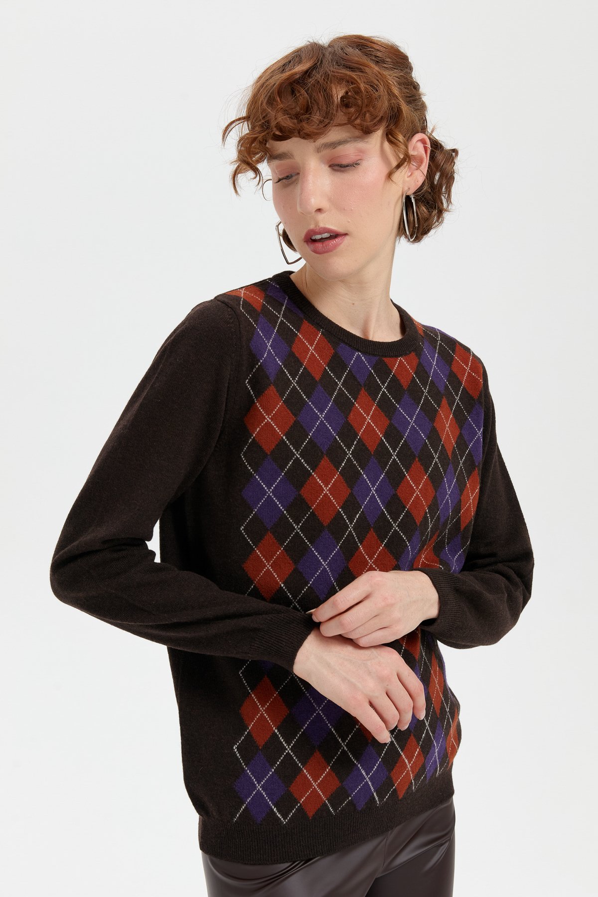 24035Kadın Sıfır Yaka Önü Baklavalı Yün Kazak K.Kahve