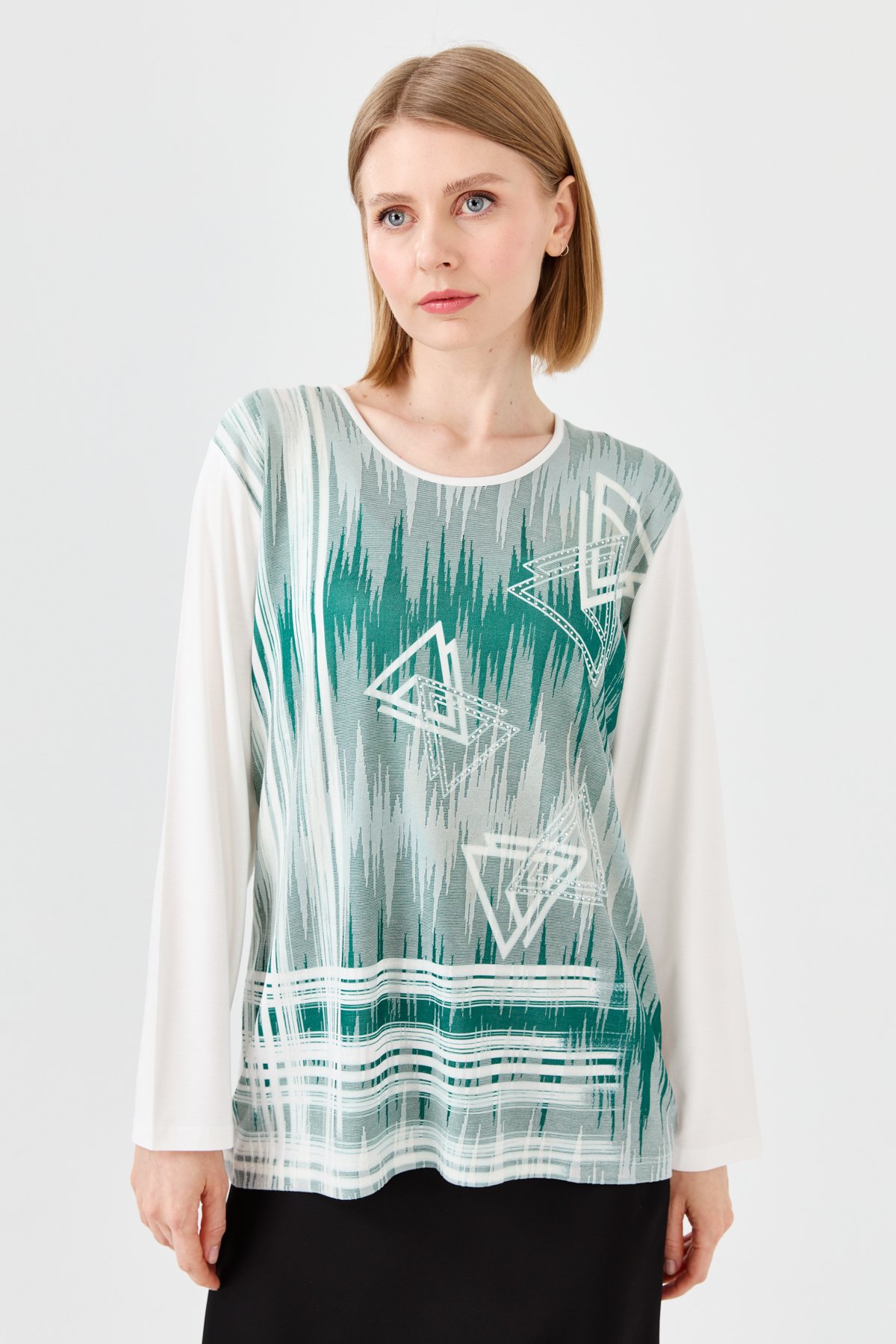 23763Kadın Sıfır Yaka Önü Baskılı Taşlı Penye Bluz Kemik