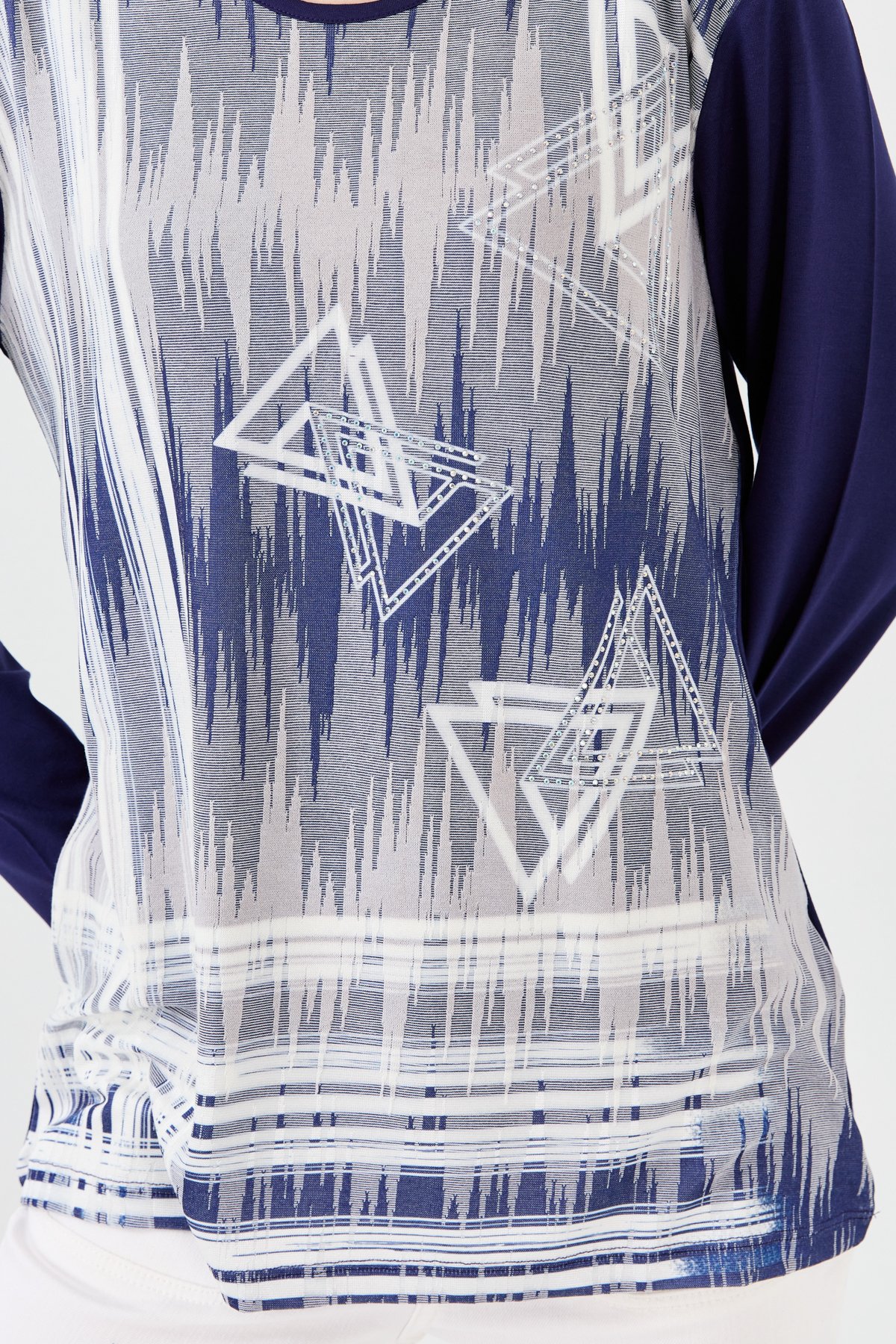 23763Kadın Sıfır Yaka Önü Baskılı Taşlı Penye Bluz Lacivert