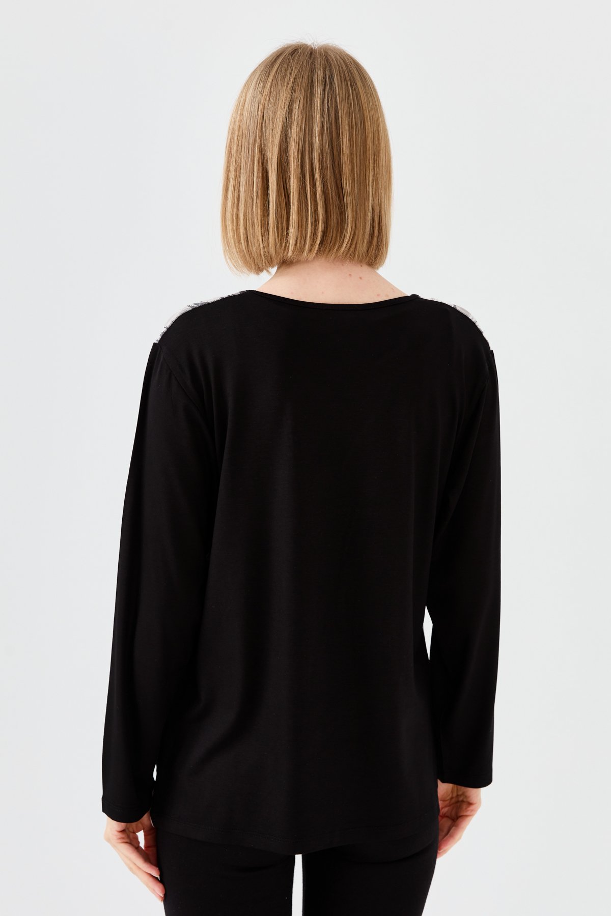 23763Kadın Sıfır Yaka Önü Baskılı Taşlı Penye Bluz Siyah