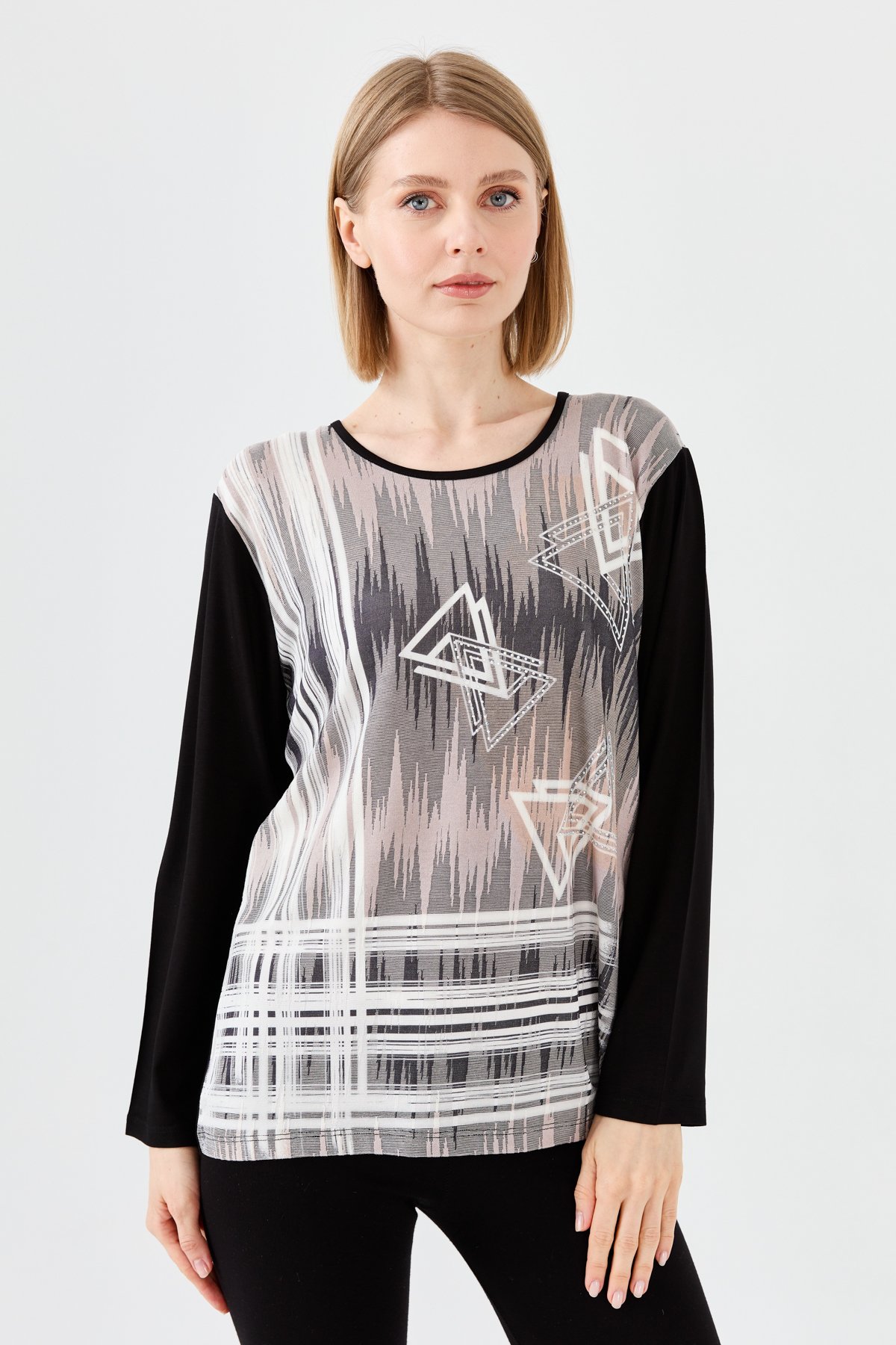 23763Kadın Sıfır Yaka Önü Baskılı Taşlı Penye Bluz Siyah