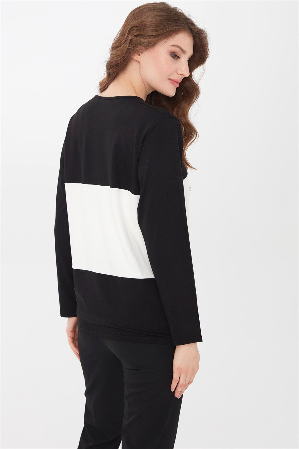 22759Kadın Sıfır Yaka Önü Çapa İşlemeli Uzun Kol Bluz Siyah