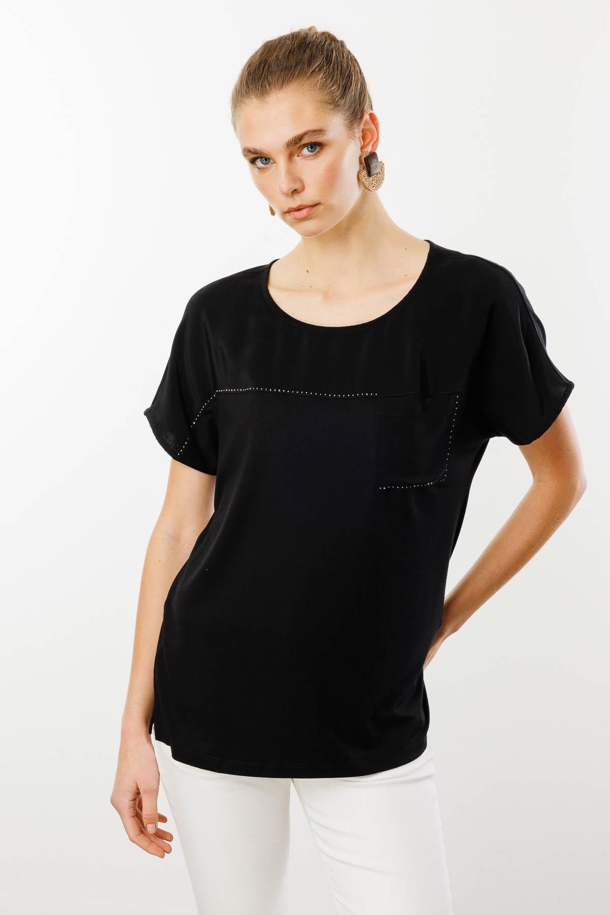 25830Kadın Sıfır Yaka Önü Cepli Penye T-shirt Siyah