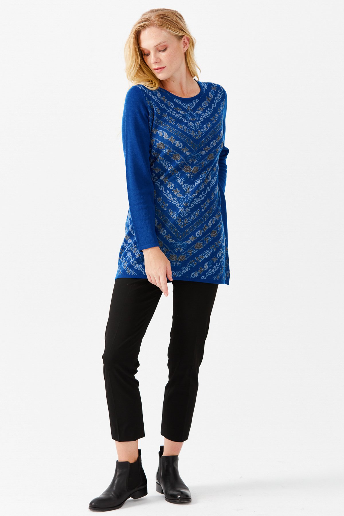 22022Женская длинная туника с цветочным принтом и круглым вырезом, ярко синяя