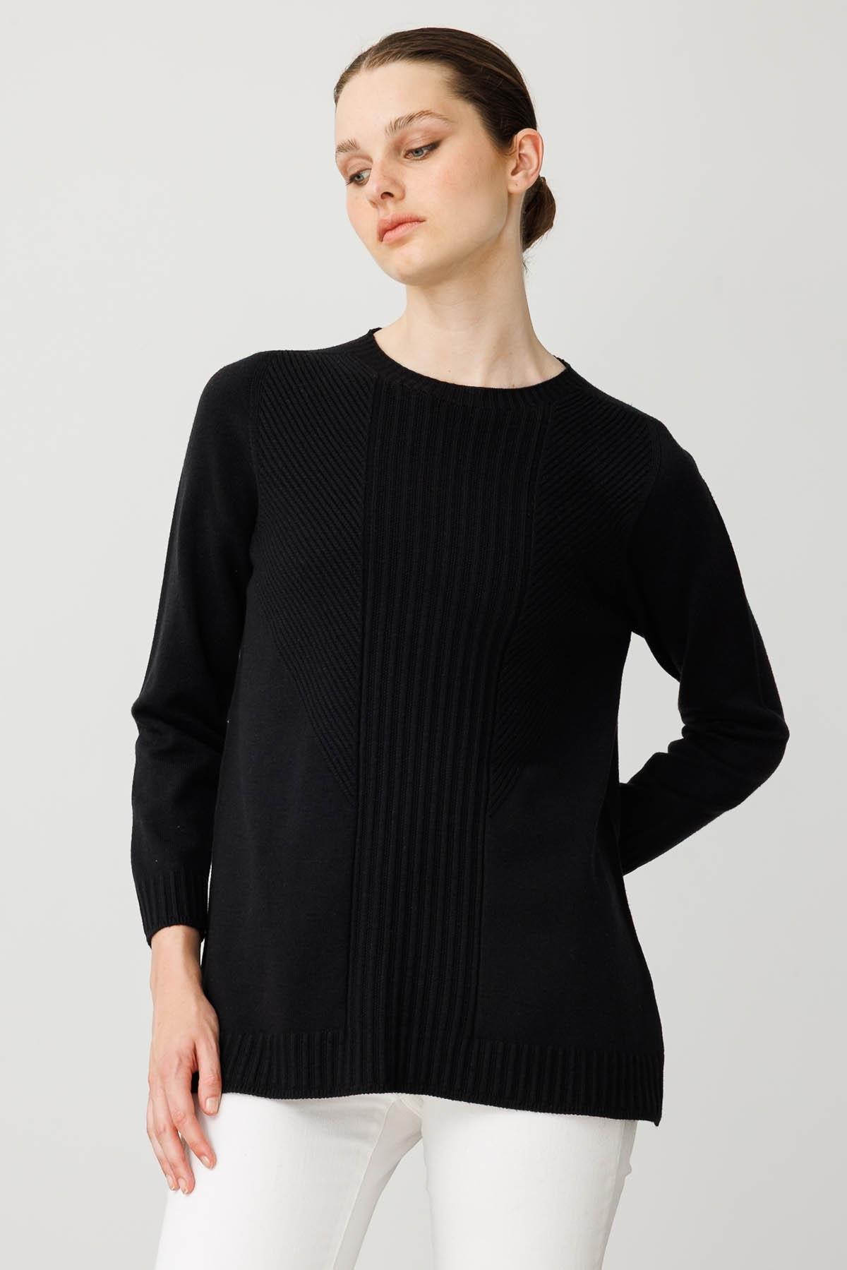 25250Kadın Sıfır Yaka Önü Çizgili Örgü Kazak Siyah