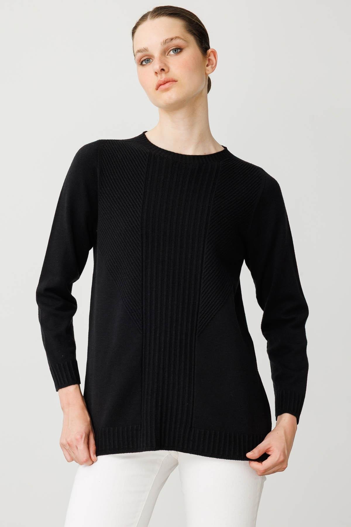 25250Kadın Sıfır Yaka Önü Çizgili Örgü Kazak Siyah