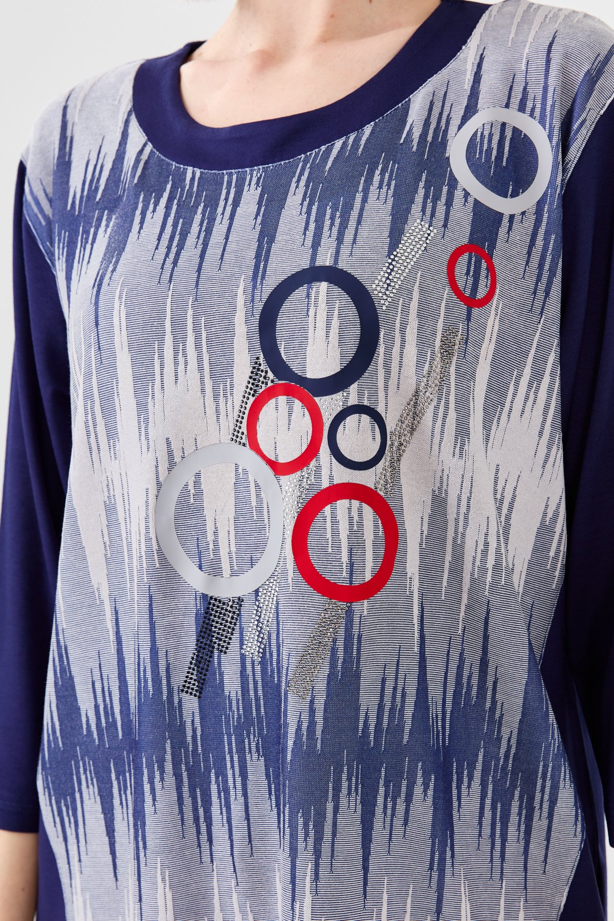 23759Kadın Sıfır Yaka Önü Desenli Penye Bluz Lacivert