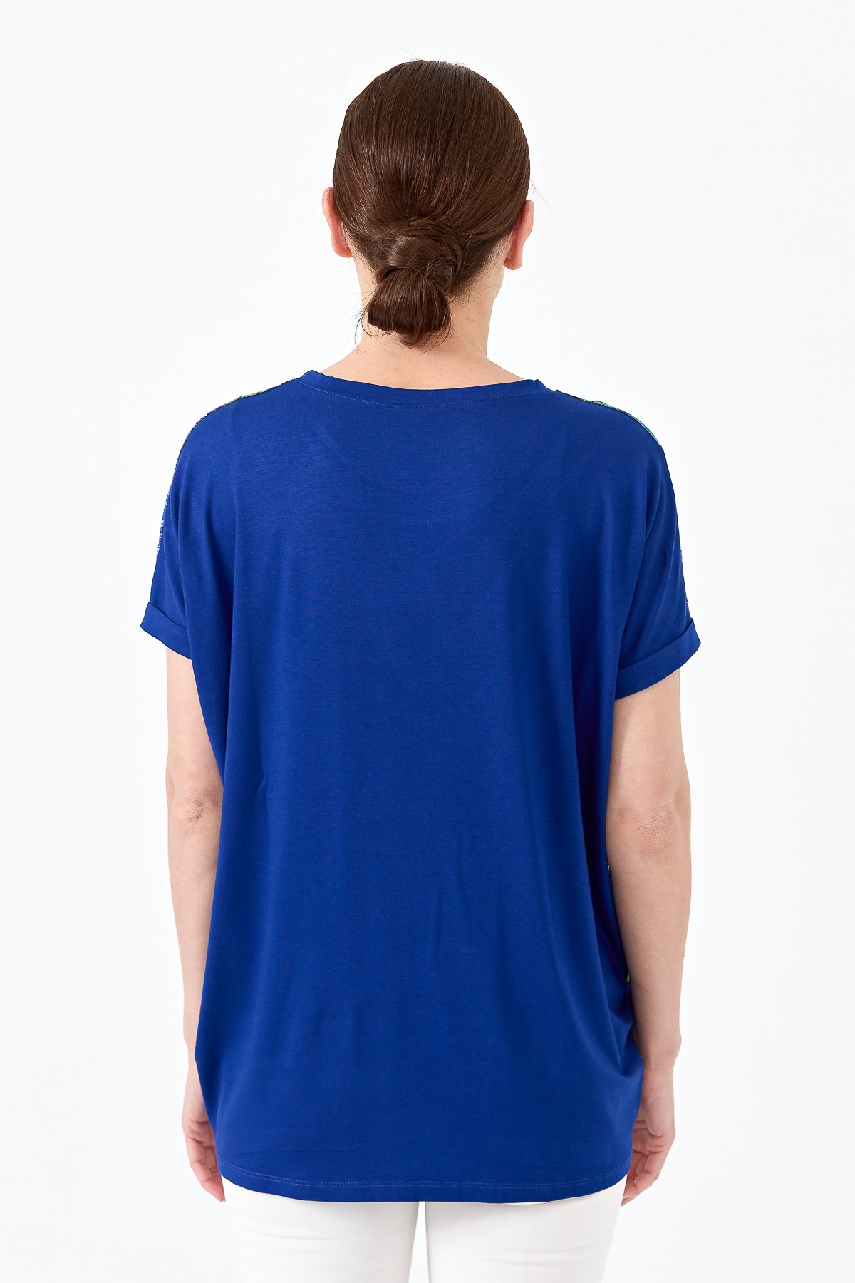 23712Kadın Sıfır Yaka Önü Desenli Penye T-shirt Saks