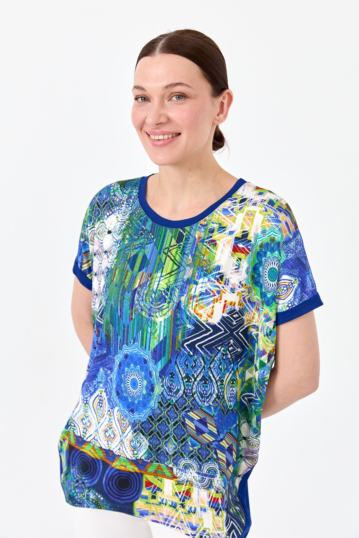 23712Kadın Sıfır Yaka Önü Desenli Penye T-shirt Saks