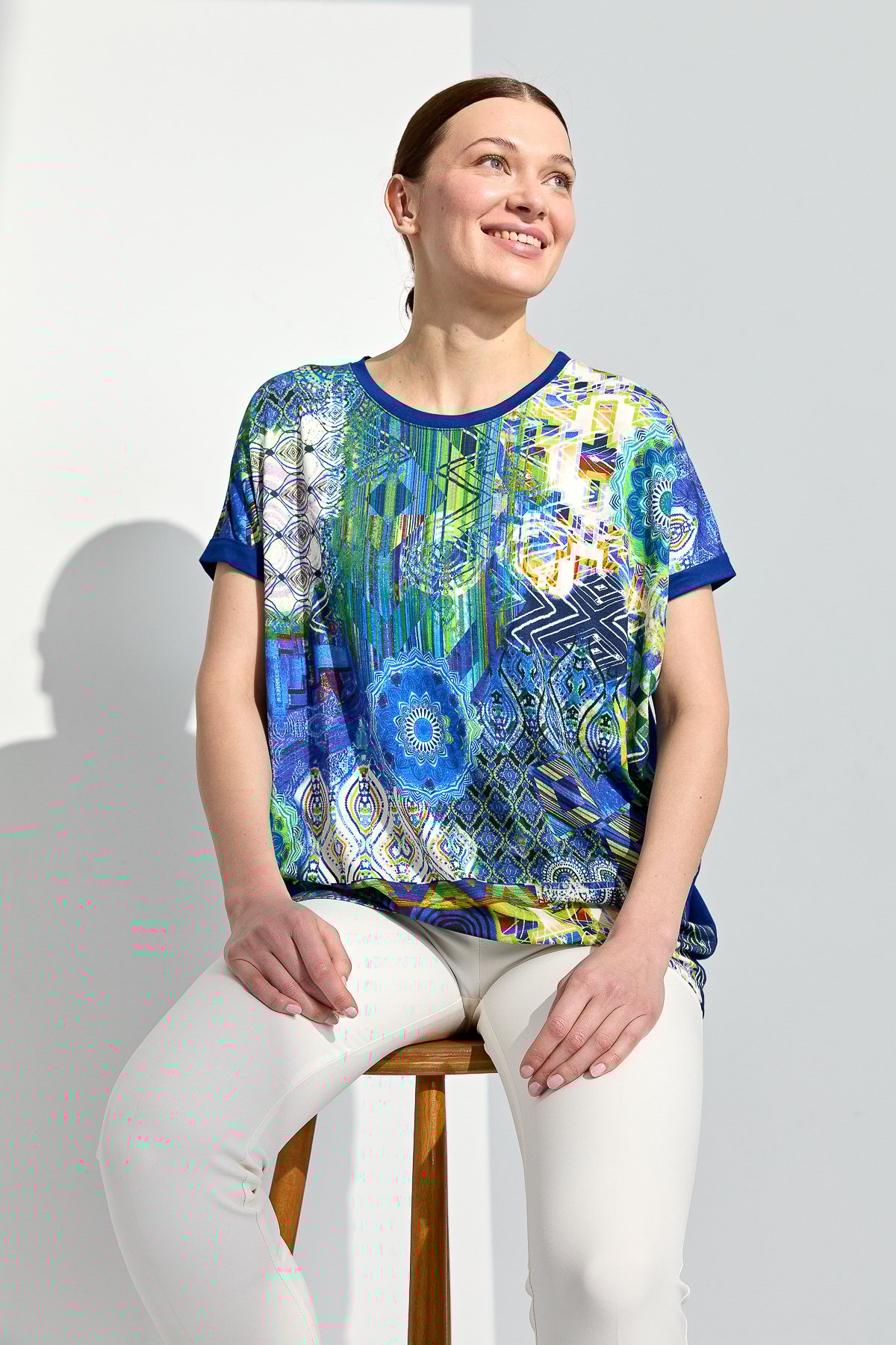 23712Kadın Sıfır Yaka Önü Desenli Penye T-shirt Saks