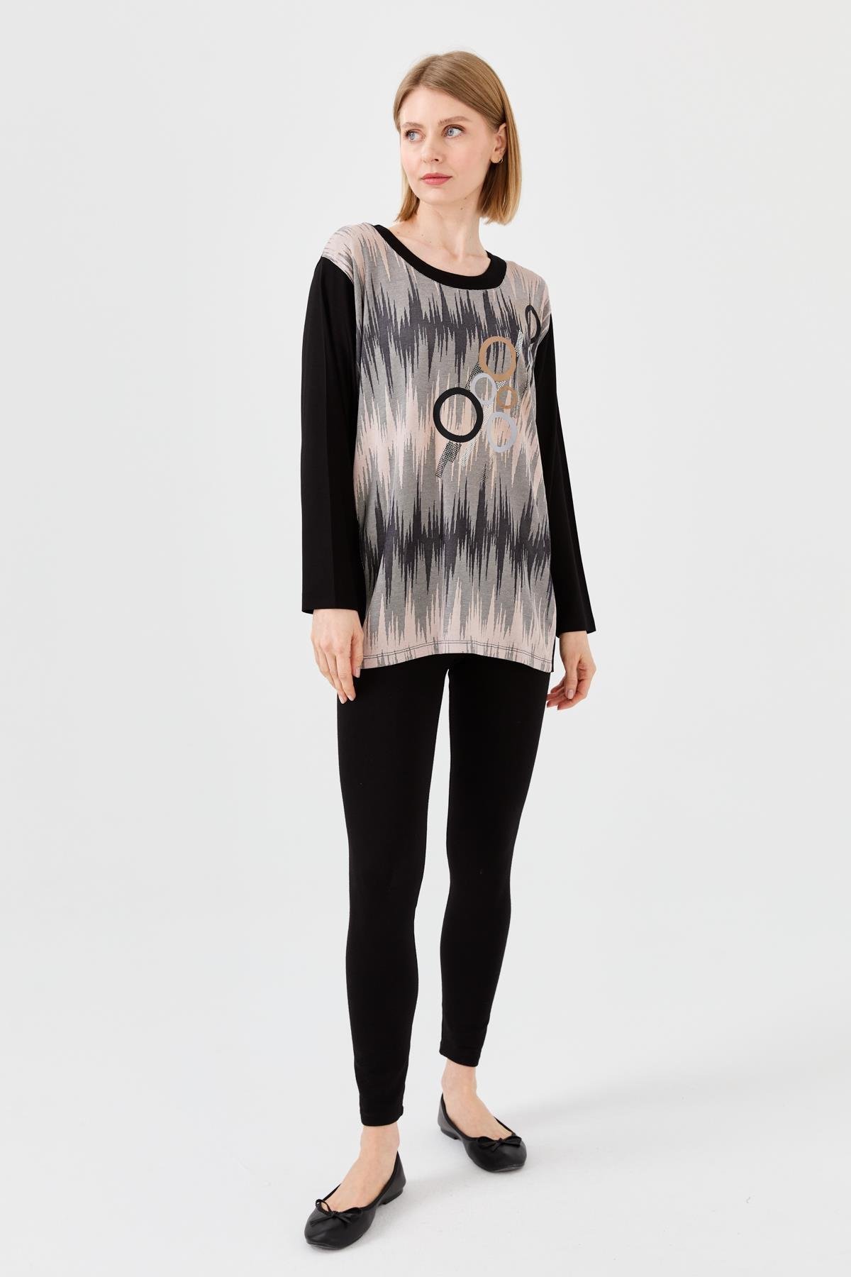 23760Kadın Sıfır Yaka Önü Desenli Uzun Kollu Penye Bluz Siyah