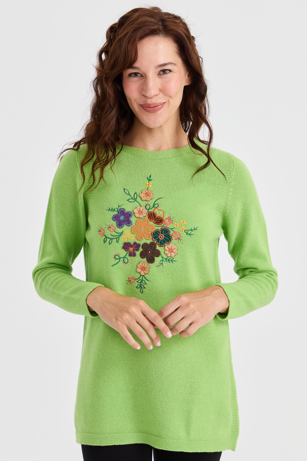 23156Kadın Sıfır Yaka Önü İşlemeli Uzun Yün Kazak A.E.Yeşili
