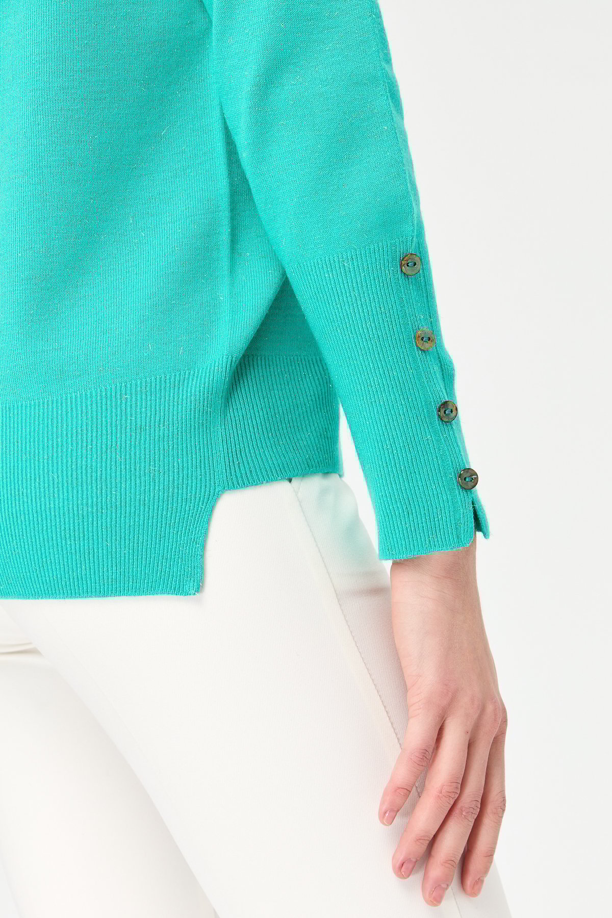 23331Kadın Sıfır Yaka Önü Kısa Arkası Uzun Kazak S.Yeşili