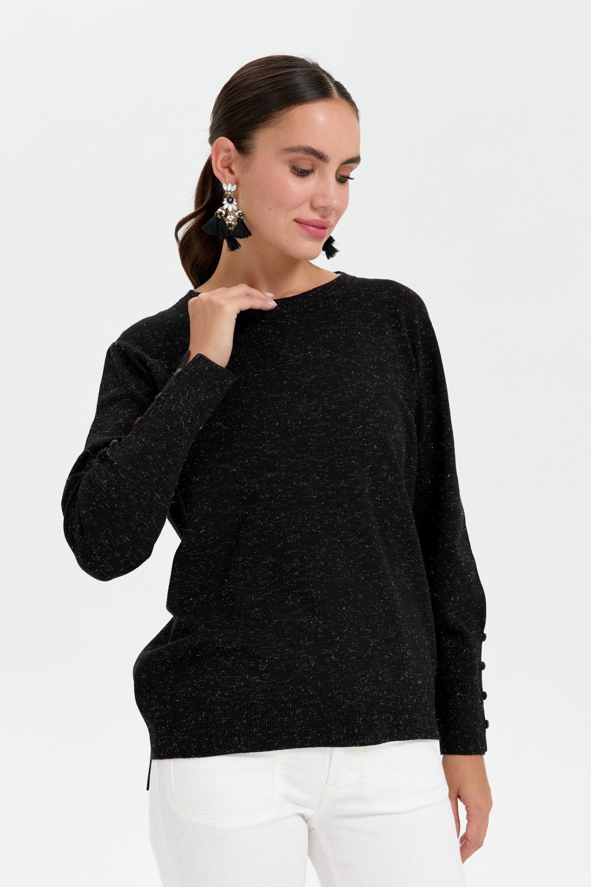 23331Kadın Sıfır Yaka Önü Kısa Arkası Uzun Kazak Siyah