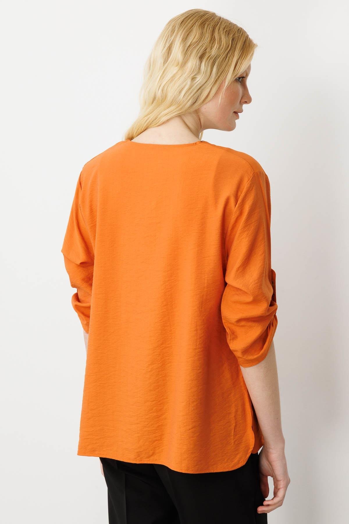 25773Kadın Sıfır Yaka Önü Nakışlı Bluz Turuncu