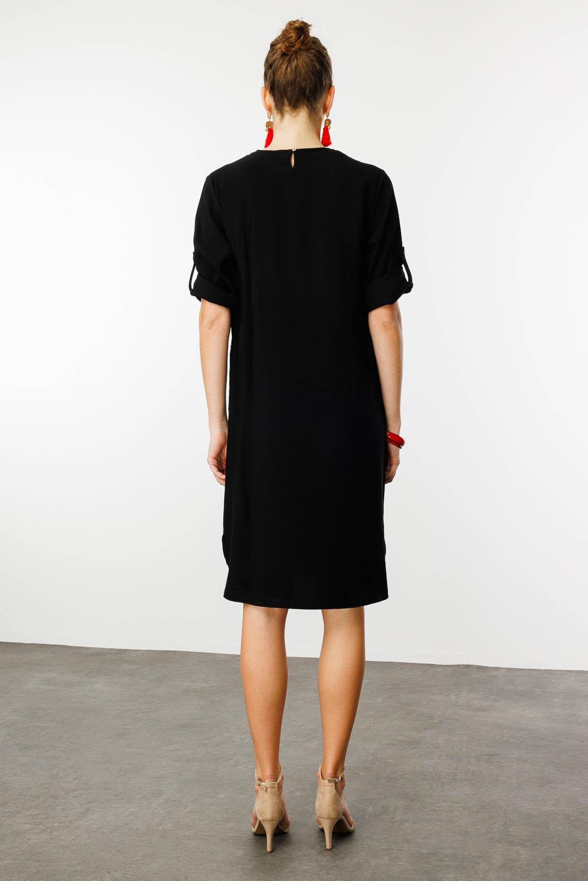 25774Kadın Sıfır Yaka Önü Nakışlı Elbise Siyah