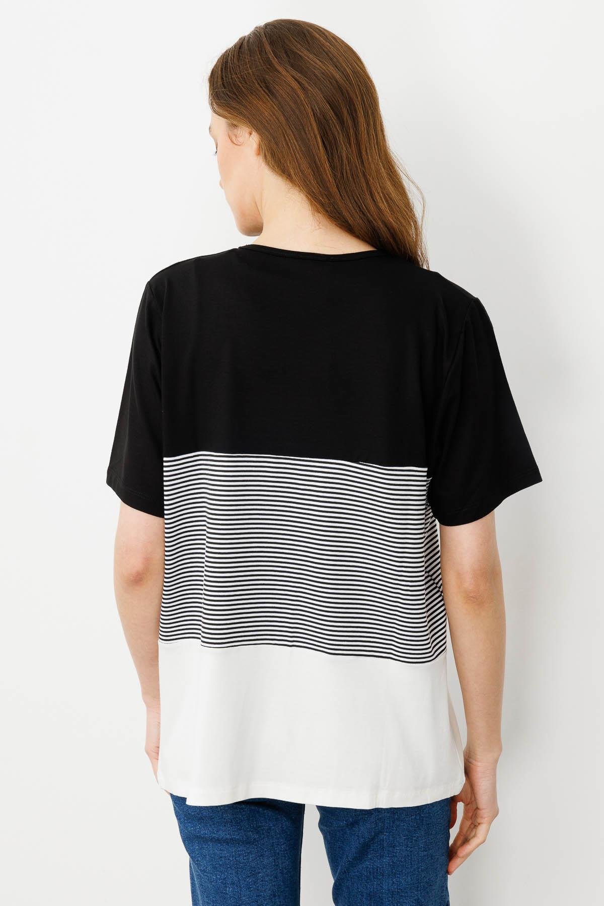 22778Женская хлопковая футболка с круглым вырезом и пальмовыми стразами спереди черная