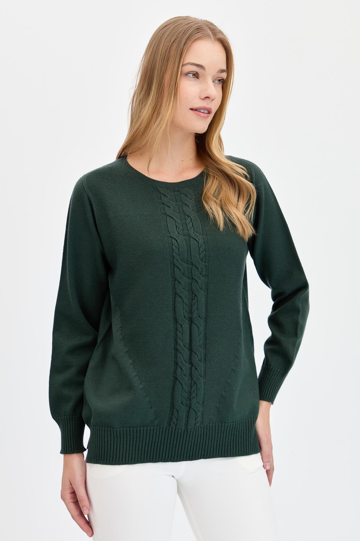 24185Kadın Sıfır Yaka Önü Saç Örgülü Kazak Yeşil