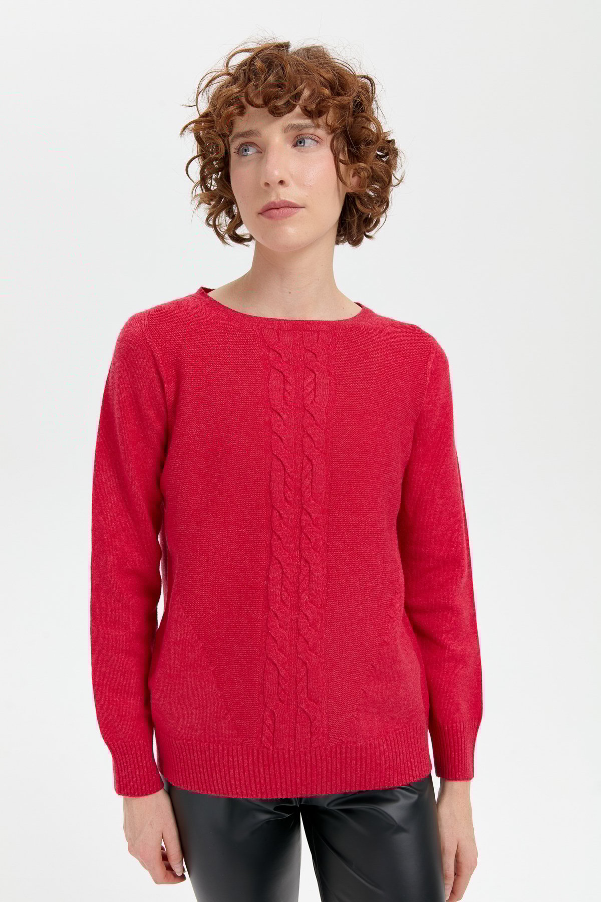 24185Kadın Sıfır Yaka Önü Saç Örgülü Kazak Kırmızı