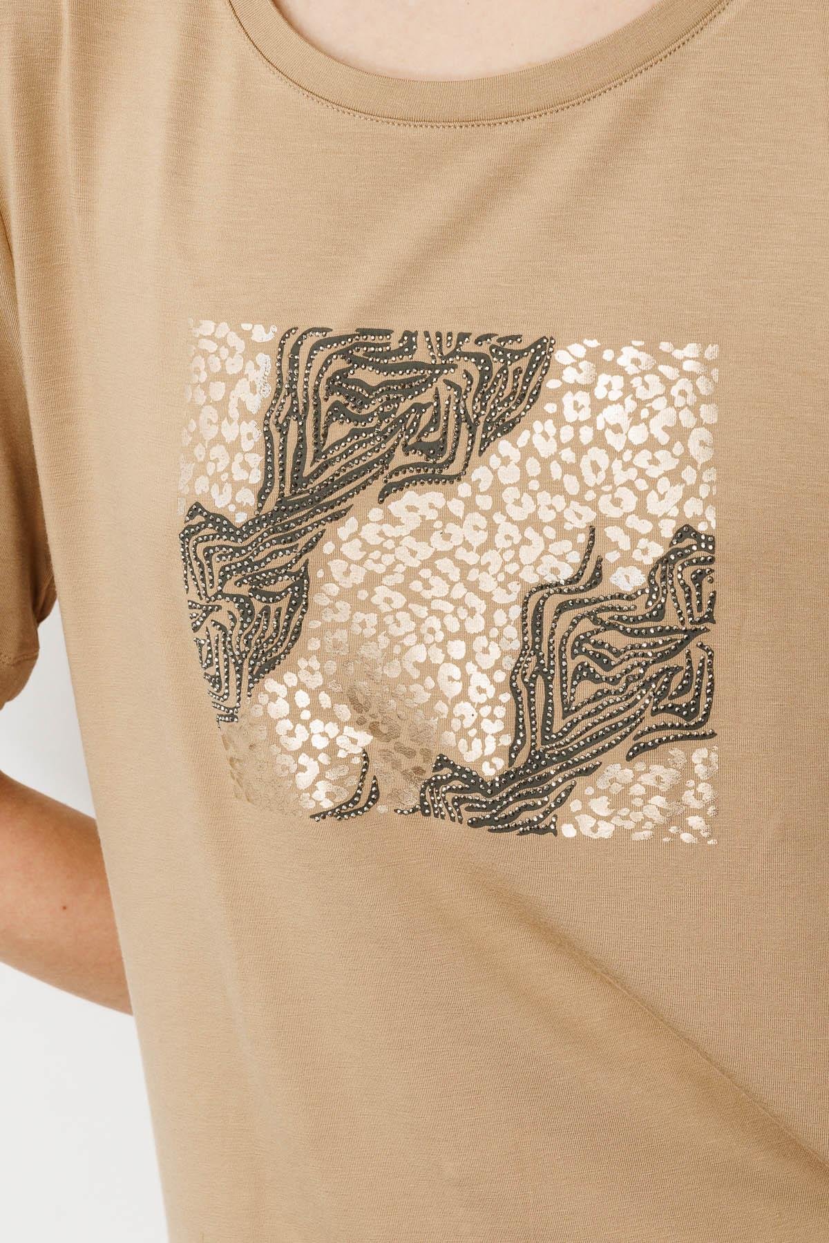 25834Kadın Sıfır Yaka Önü Taş Baskılı Penye T-shirt Vizon