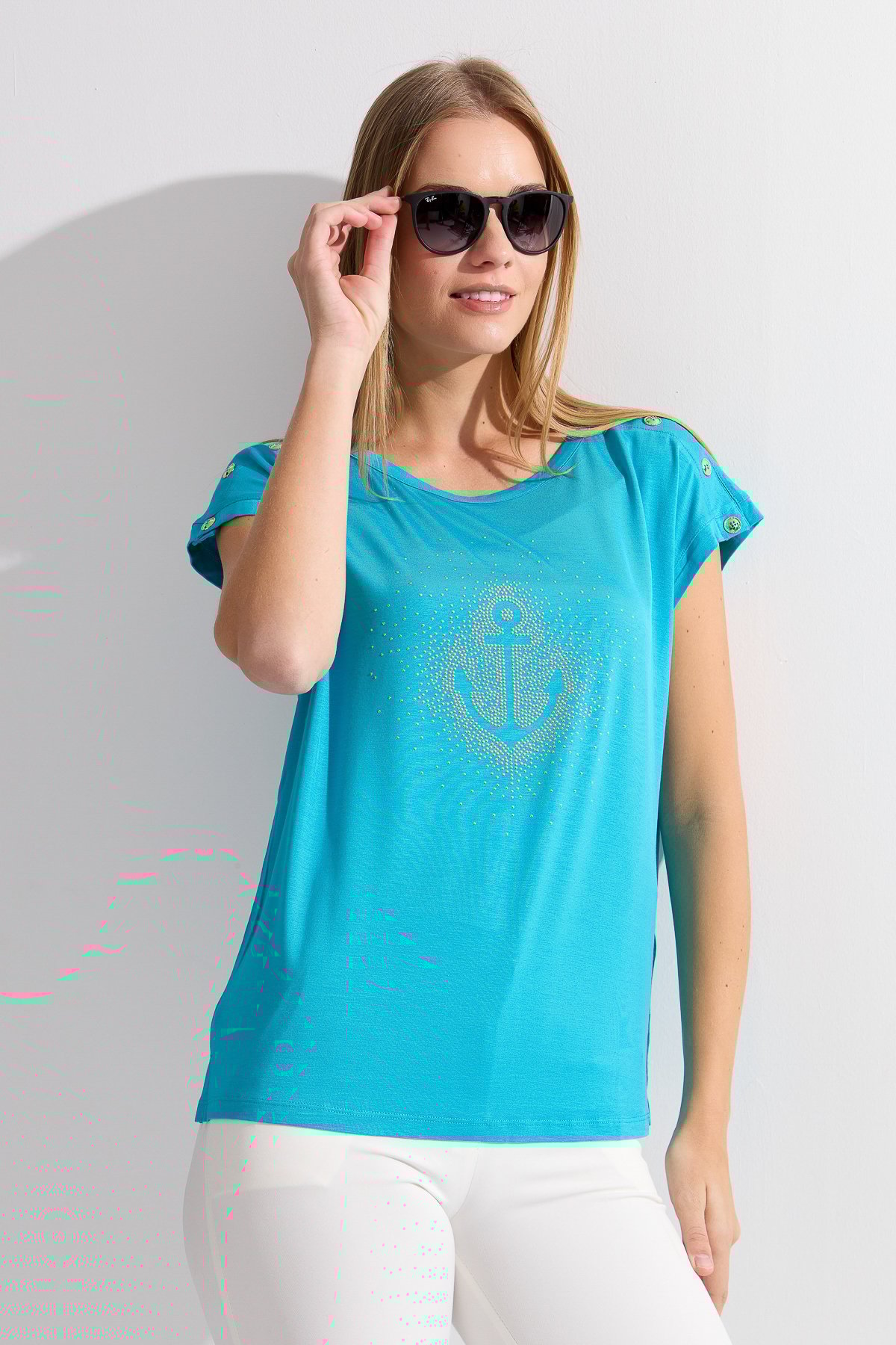 KMY24024Kadın Sıfır Yaka Önü Taşlı Çapalı Tshirt Mavi