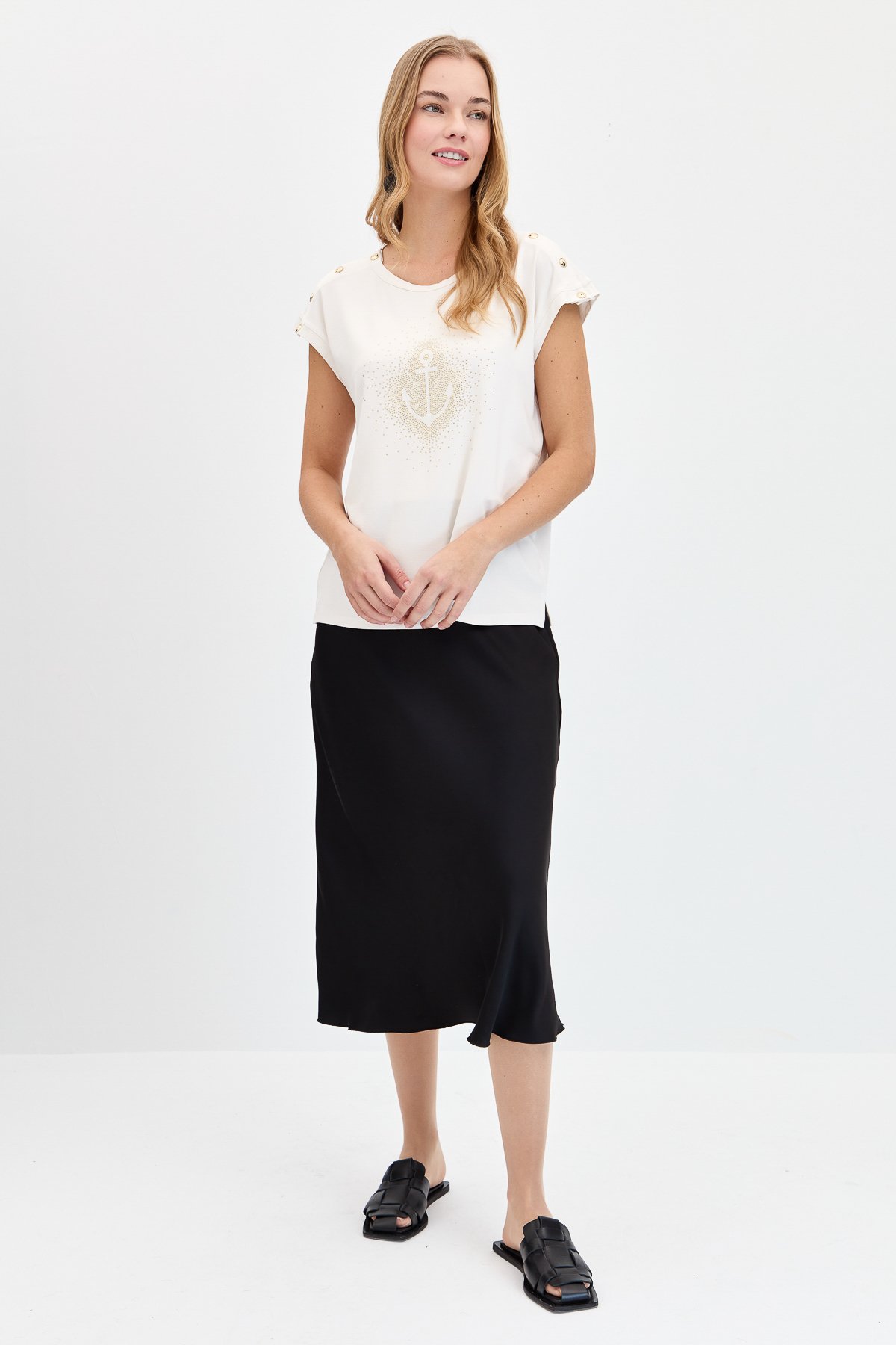 KMY24024Kadın Sıfır Yaka Önü Taşlı Çapalı Tshirt Ekru