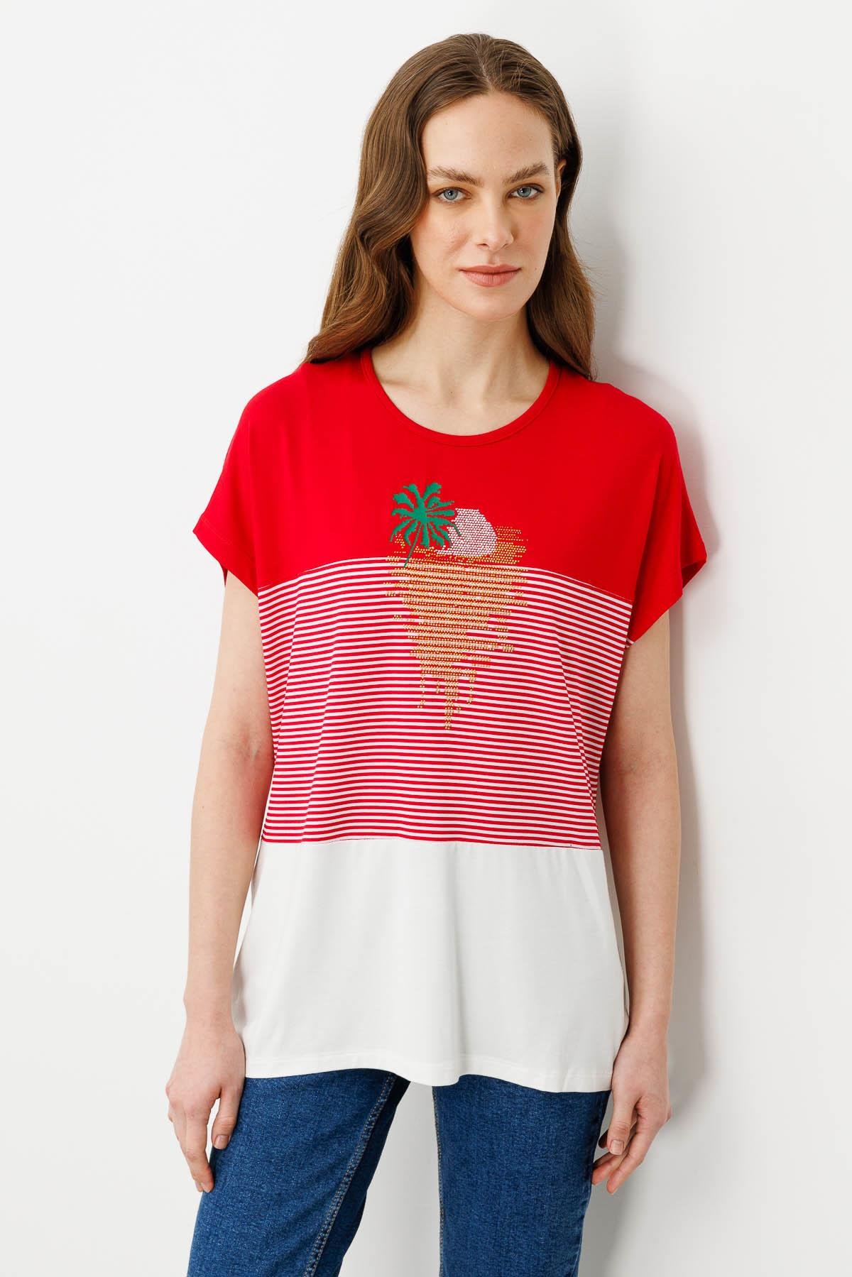 22760Kadın Sıfır Yaka Önü Taşlı Penye T-shirt Kırmızı