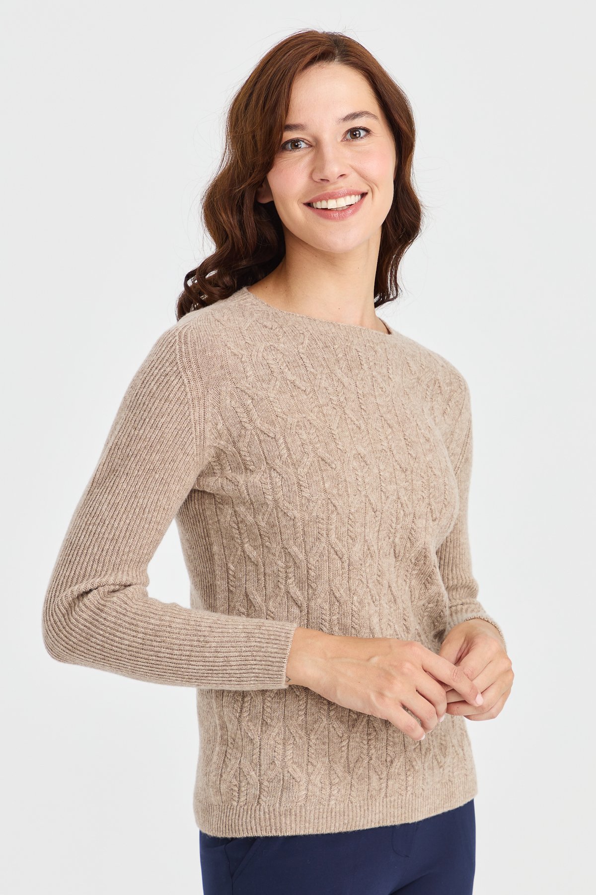 23152Kadın Sıfır Yaka Önü Yürütmeli Yün Kazak K.Bej