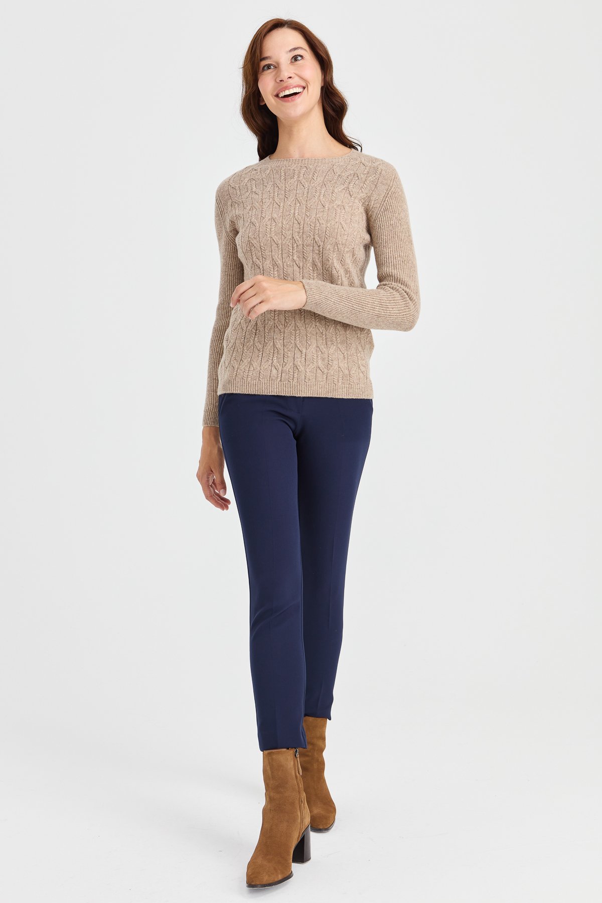 23152Kadın Sıfır Yaka Önü Yürütmeli Yün Kazak K.Bej