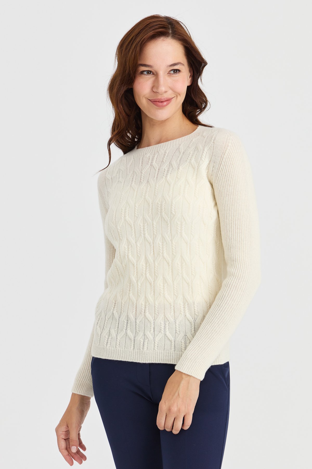 23152Kadın Sıfır Yaka Önü Yürütmeli Yün Kazak Kemik