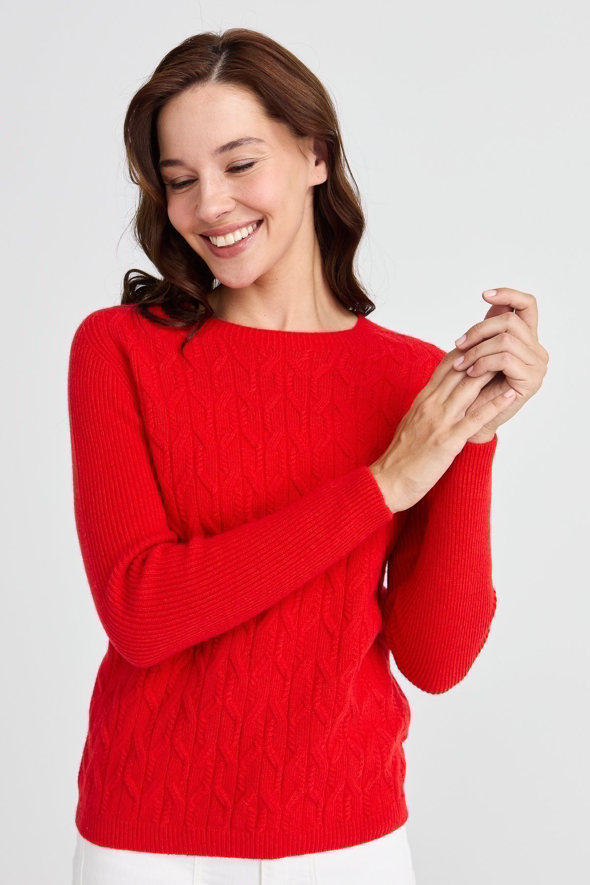 23152Kadın Sıfır Yaka Önü Yürütmeli Yün Kazak Mercan